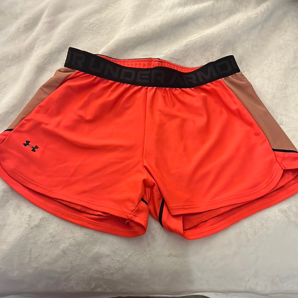 Underarmour shorts 🧡
